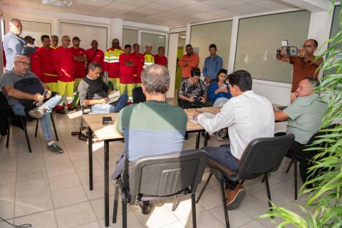 Une conférence de presse tenue dans les bureaux de la CASUD