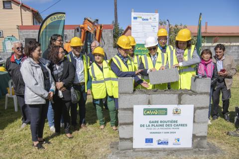 Pose de la première pierre Gare Routière